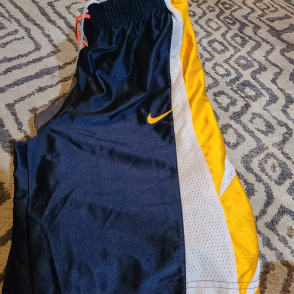 Boys 14 Nike gym shorts